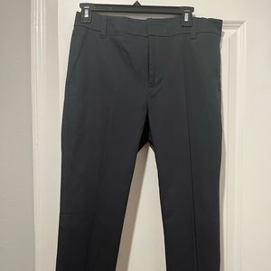 Vince Women’s coin pocket chino pant  cotton never worn. Navy